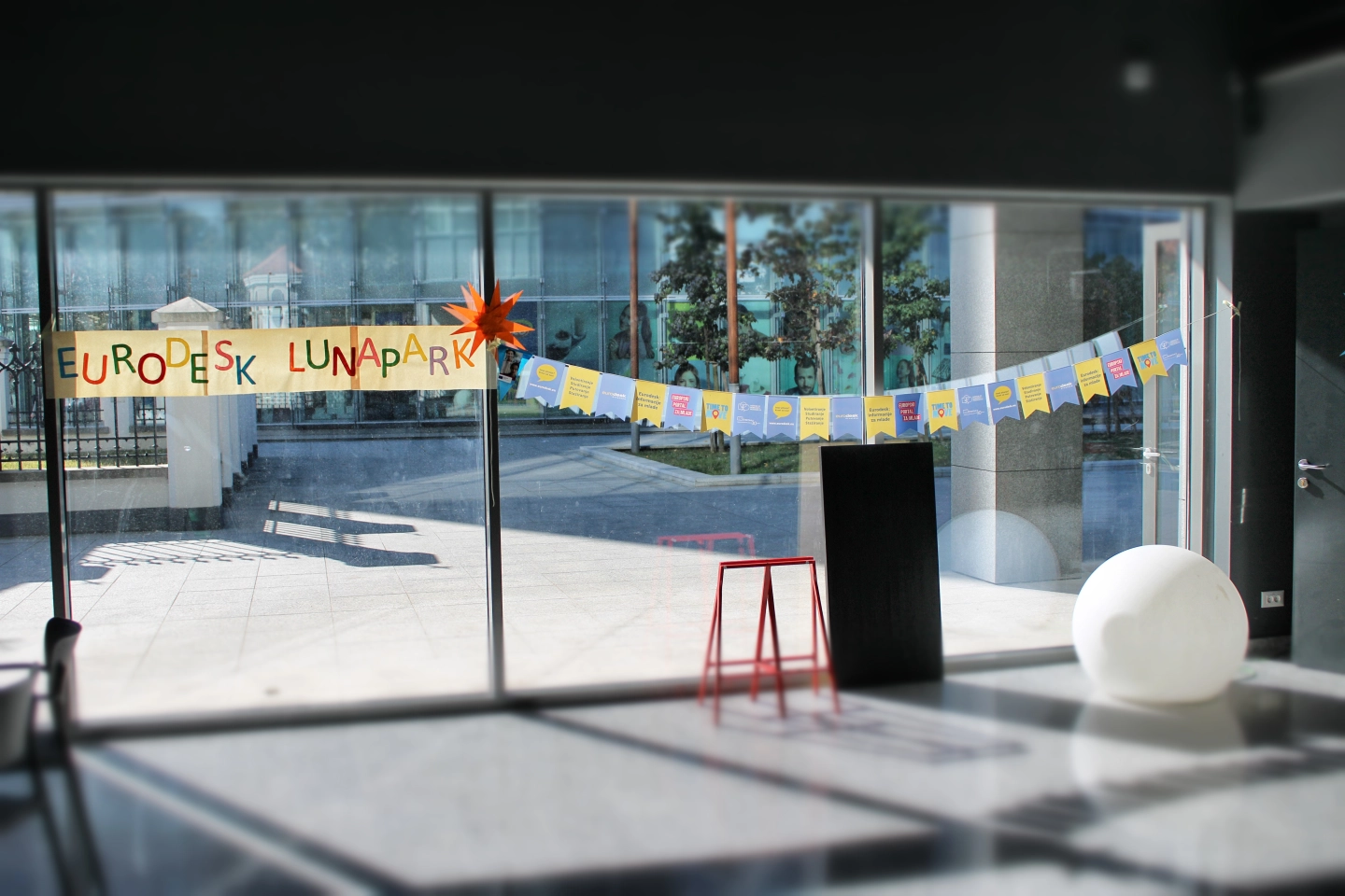 EURODESK Lunapark zabavio i informirao mlade Osječane