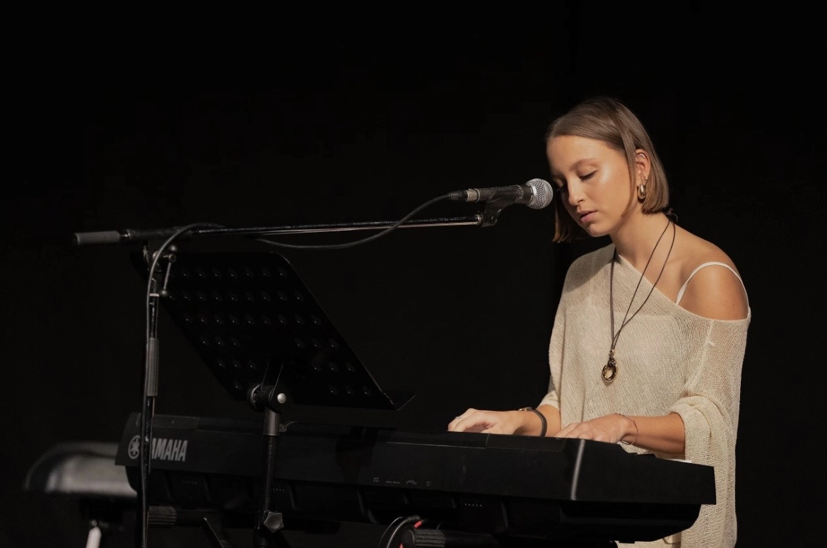 Emocije u melodiji - Sara Krpan o ljubavi prema glazbi, Supertalentu i zašto je dobro riskirati!