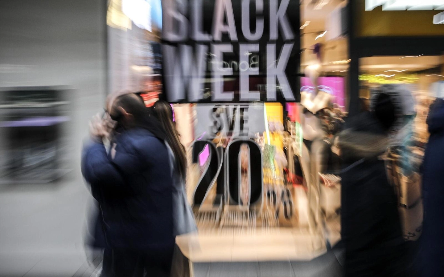 Važno upozorenje građanima uoči Crnog petka!